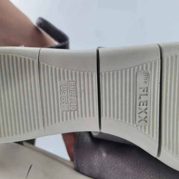 The Flexx Womens Front Row Dress Sandal, metallic Size 8.5 Medium Curtis - Picture 11 of 11